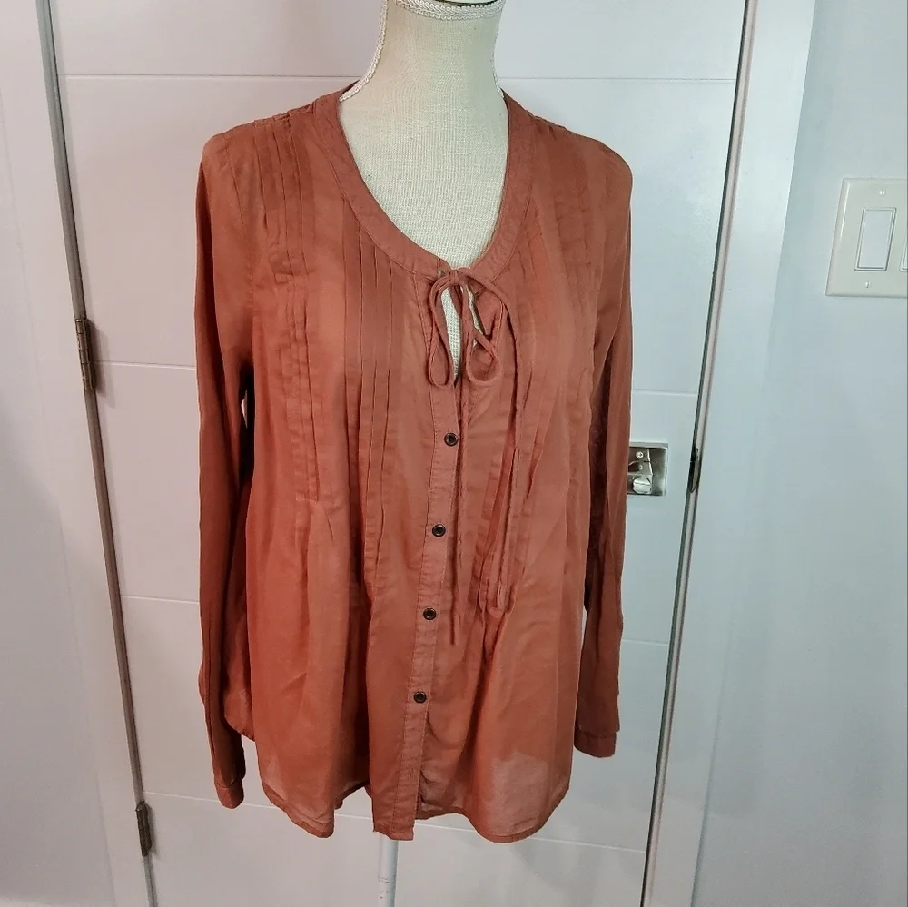 Free People Pleated Hi Low Sisters of Moon Blouse Size M